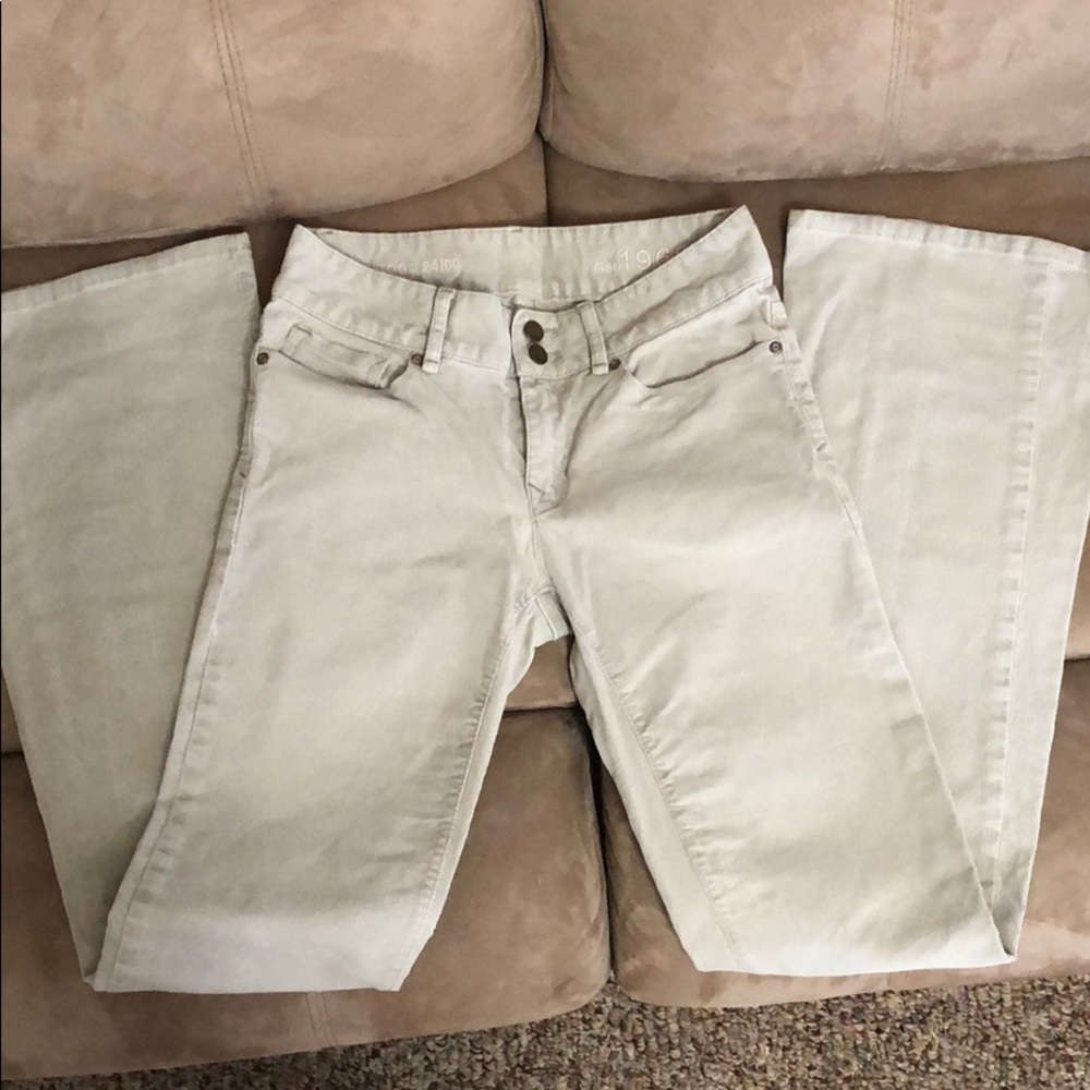 GAP stretchy corduroys 24/00 flare bottom